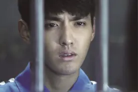 吴亦凡涉嫌强奸罪被警方刑拘图片