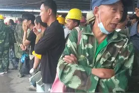城阳劳务市场这位老板真牛？图片