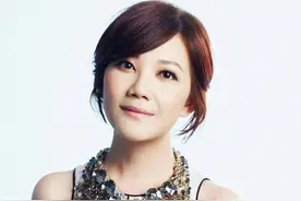 梁静茹9年婚姻打水漂，暴瘦抑郁，前任开着她送的豪车和小三恩爱图片