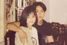 吴尊隐瞒结婚生子是欺骗？作为孩子的父母，我却要为他鼓掌图片