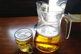 夏天别只喝啤酒，这种酒也很不错，营养美味，味道好喝还不撑肚子图片