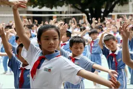 各国学生课间10分钟都干啥？美国随性，日韩开放，中国“有点惨”图片