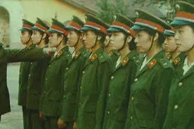 我军历史上有几次难忘的“五一”换装？图片