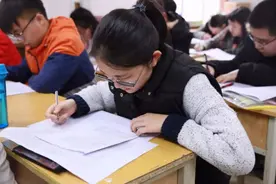 高考满分作文《我愿意》，被人民日报推荐，内容精彩且充满哲理图片