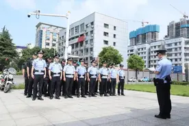 湘潭万达广场快警站举行庆祝建党100周年安保维稳誓师大会图片
