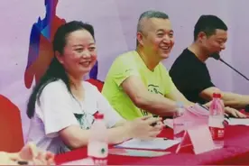 落马的重庆女富豪：卖医疗器械起家，建医院，骗上市公司成阶下囚图片