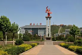 “红指印精神”传人——记武安市磁山二街党委书记申昌兴图片