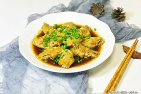 女性要常吃这种做法的鸡翅，常吃皮肤光泽好且Q弹，一定要学会图片