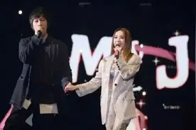 不是蔡依林？阿信被曝与女助理同居多年，女友身材发福颜值堪忧图片