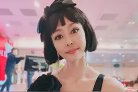 性感女星唐玲淡出原因曝光，消失2年因患胃癌，化疗时照片太心疼图片