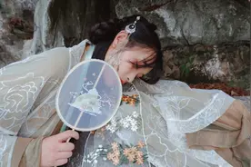 故事：我一入宫就封婕妤，受尽艳羡，冷宫里的妃子却说你像极了她图片