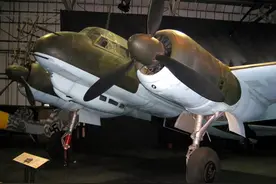 万能博士，夜间空战高速轰炸样样皆能，二战德国Ju 88轰炸机图片