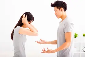 丈夫给前妻30万引争执：剪不断理还乱的婚姻，往往带有危机感图片