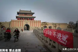 豫北千年古庙会，曾是“中国的狂欢节”，今年人稀很冷清图片