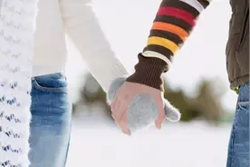 “我妈没义务给你带娃，谁生的谁带”女人：接走你妈，我也没义务图片