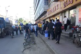 电子厂为什么不会长期雇佣“提桶人”？图片
