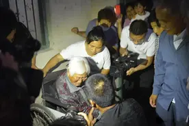 “妈，我回来了”！58年，耄耋老人终于等来了这一天图片
