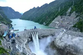 2500亿投资的三峡大坝，发电量不如第二名伊泰普？还能收回成本吗图片