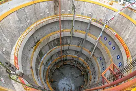 上海苏州河深隧工程试验段苗圃超深竖井顺利封底图片