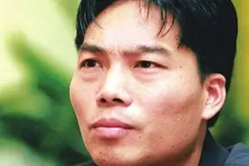 花2.1亿砸广告成央视“标王”，高调娶女秘书，因合伙人反目入狱图片