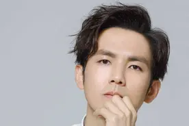 钟汉良隐婚娇妻罕曝光！秘密探班老公身材超好，夫妻低调无交流图片