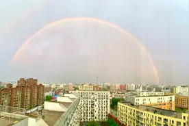 风雨过后，终见彩虹！刚刚，海淀的天空被彩虹刷屏！​图片