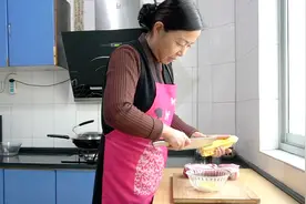 1斤肉，3根玉米，西北小强妈妈教你做火腿肠，比买的好吃健康视频封面