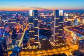 郑州16区县GDP：郑东新区1200亿，新郑市748亿图片