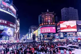 长沙这座“五一广场”，为什么跟别的城市广场不一样图片