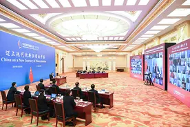 李克强：机会公平中教育公平是最大的公平图片