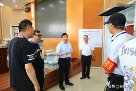张建国调研检查中考准备工作图片
