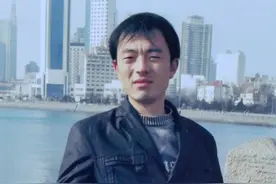 山西榆次大收藏家张志勇先生图片