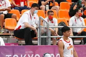 3v3该不该让CBA球员打？如果CBA球员不行，那么专业球员更不行图片