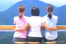 三个闺蜜在山上租下农家院子，种菜养花，过上40万人向往 生活图片