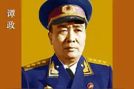 刘亚楼是四野三巨头之一，空军创始人，为何只授上将？图片