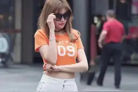 幽默笑话照片参考，人多投标，人少招标图片