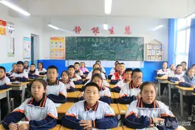 扫黑除恶进校园  普法教育促成长图片
