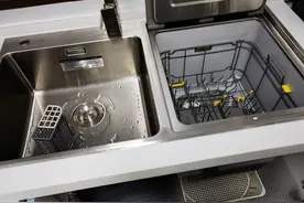 很多人不买水槽洗碗机，我哥们偏要买，用了三年，听听他说的实话图片