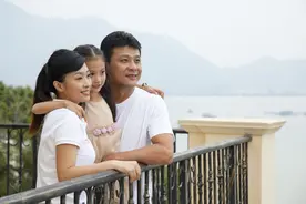 人到中年，为什么男人不愿意再和妻子亲吻？图片