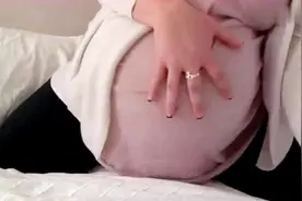 孕期胎儿发育好不好，孕妈妈有迹可循，一种还能通过计算得知图片