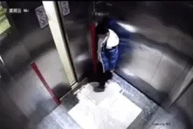 视频惊魂！男童独自坐电梯，顶棚突然整个掉落！记好这些能救命图片