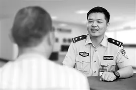 高墙内的“开学季”图片