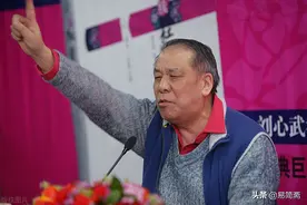 《红楼》解密：从洗澡看宝玉的艳情情结图片