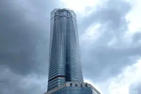 75层深圳赛格大厦摇晃，15000人撤离，真只是5级风惹祸？图片