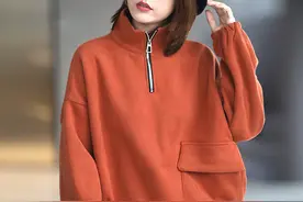冬季单品还属加绒卫衣才显眼，慵懒又显格调，配丝绒裤贼洋气图片
