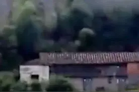 老宅出现诡异灯光，惊动福建专家，探查发现其中玄机！纪录片图片