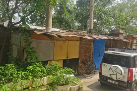 西罗园街道拆除违章建筑 小区旧貌换新颜图片