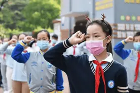 10岁女孩身高169cm，医生：3种食物是身高“增长剂”，可以多吃点图片