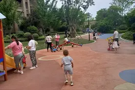 家有一恶魔宝宝，人见人烦，保证你没见过这样的图片