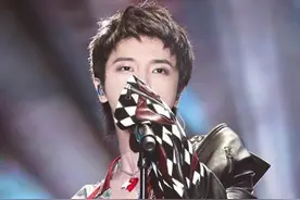华晨宇：我就是我，是不一样的烟火图片
